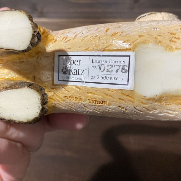 Limited Edition Tyber Katz Siamese Cat  #276/2500
Statue Book End Home Decor - Picture 6 of 6